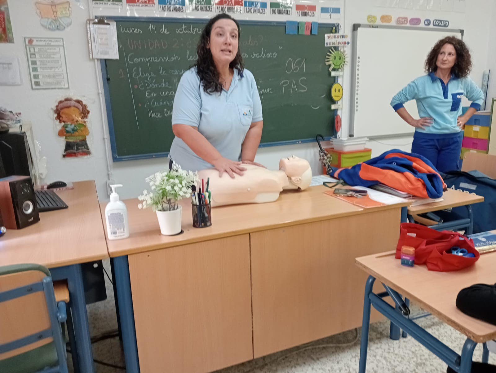 Taller de RCP en el colegio Miguel de Cervantes